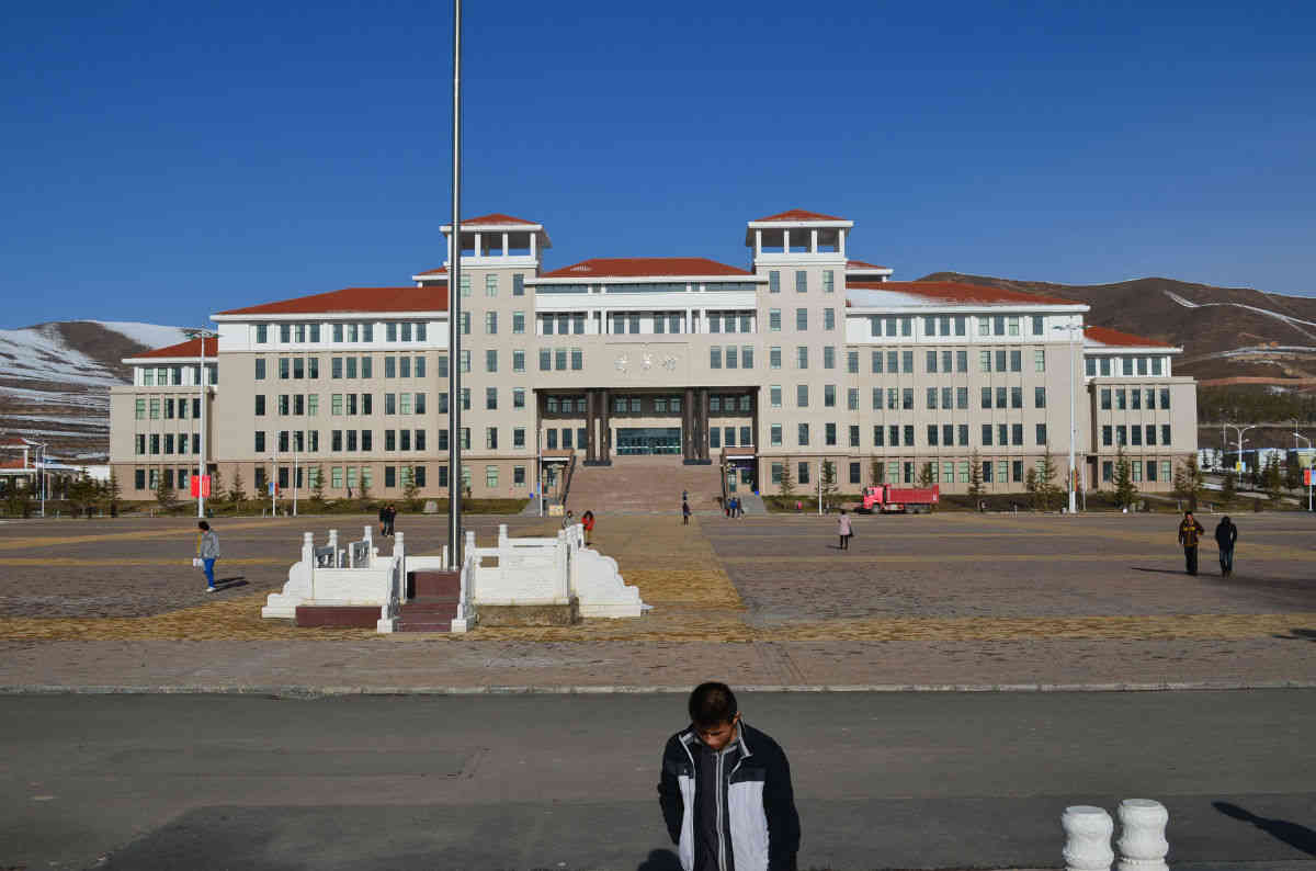 甘肃民族师范学院物理与水电工程系怎么样?设有哪些专业? 申请方