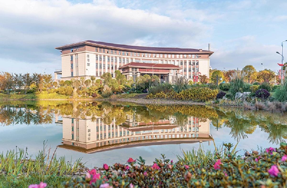 贵阳信息科技学院土木工程系怎么样?设有哪些专业? 申请方